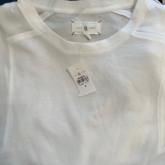 NWT Lou & Grey White T-Shirt - Picture 3 of 3